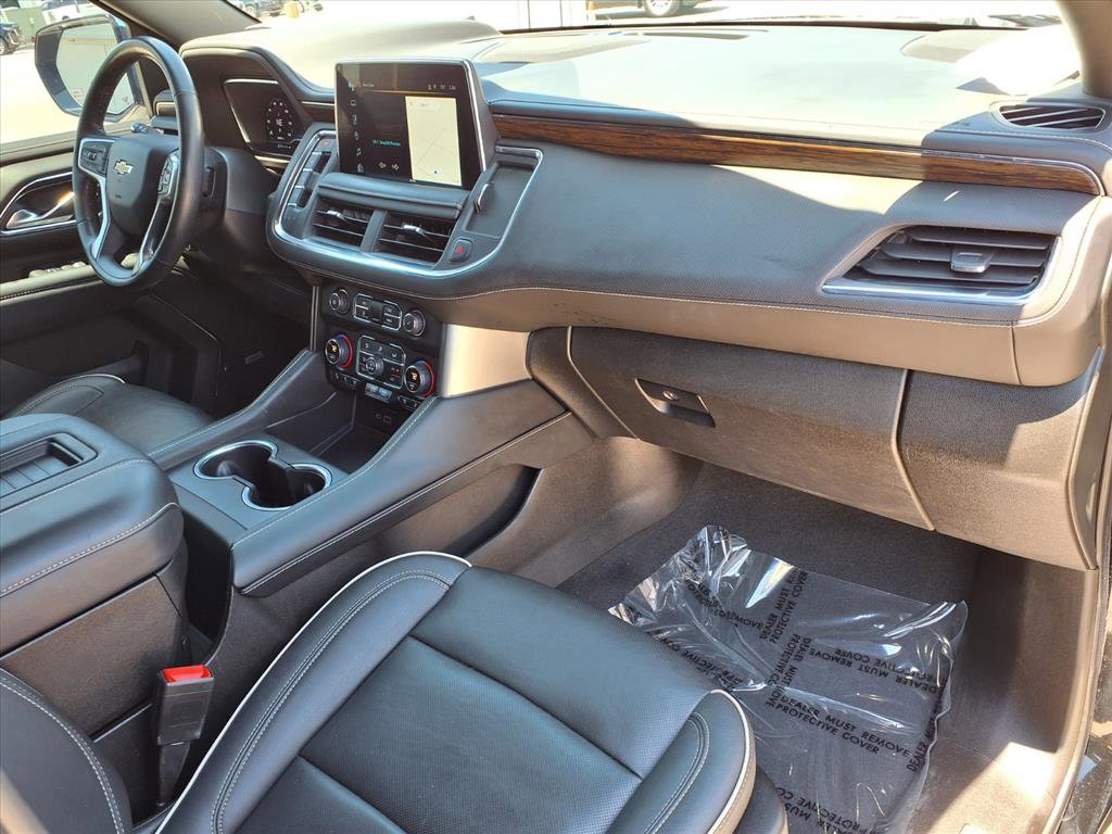 Used 2022 Chevrolet Suburban Premier AWD/4WD image 8