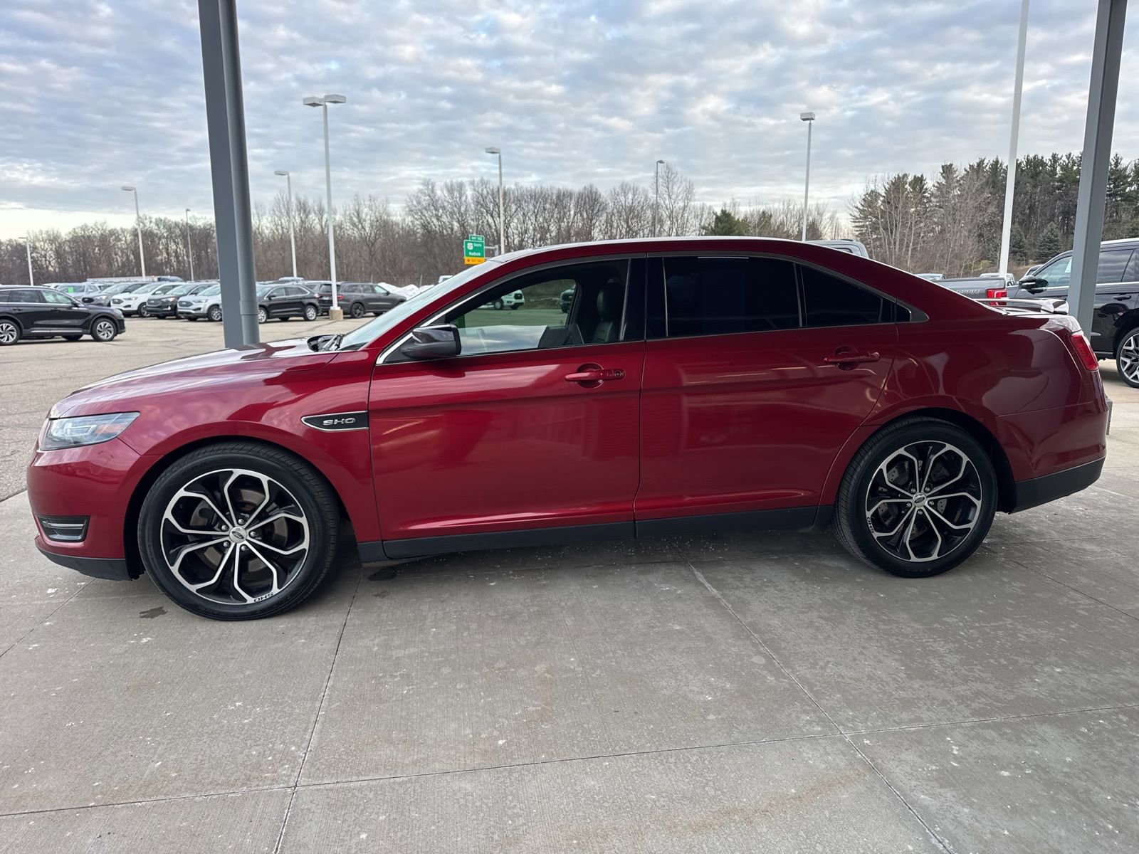Used 2016 Ford Taurus SHO w/ Equipment Group 401A image 3
