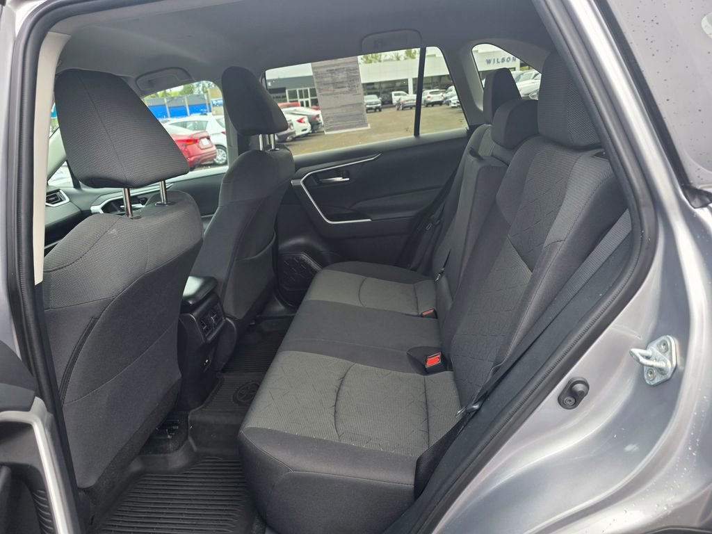 Used 2021 Toyota RAV4 XLE w/ XLE Grade Weather Package image 11