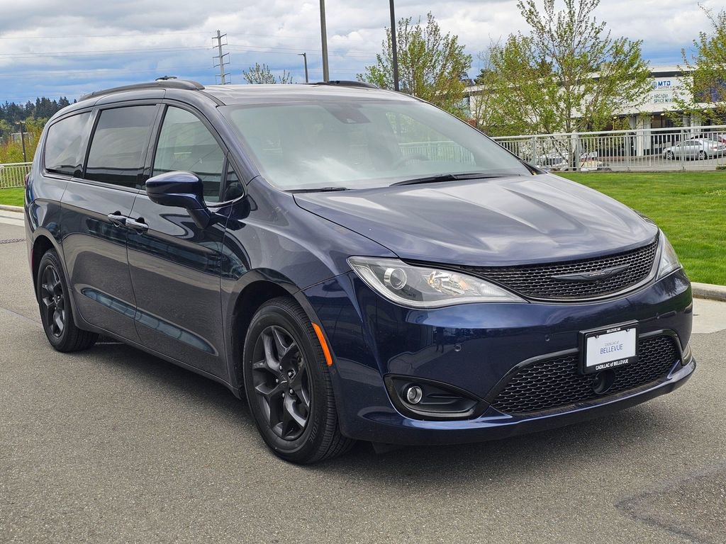 Used 2020 Chrysler Pacifica Touring-L Plus w/ Advanced Safetytec Group image 7