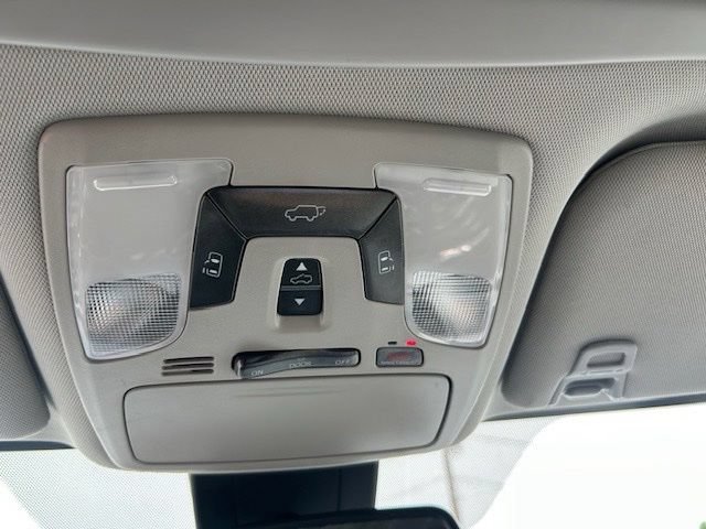 Used 2020 Toyota Sienna XLE w/ XLE Navigation Package AWD/4WD image 34