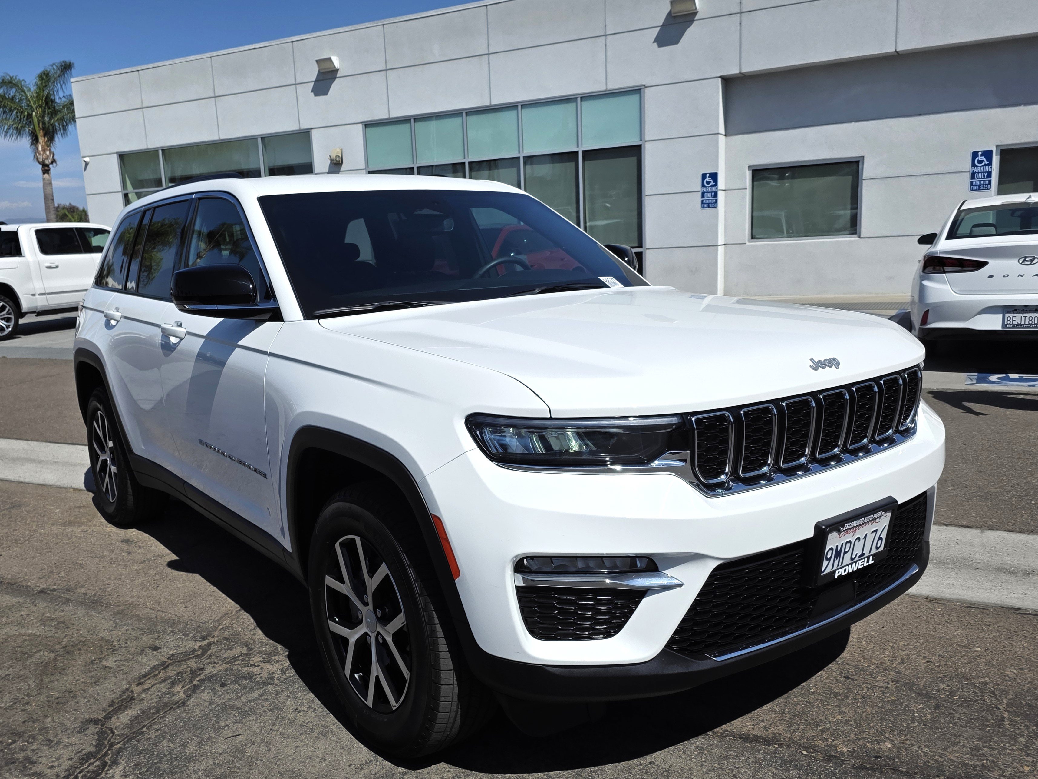 Certified 2024 Jeep Grand Cherokee Limited RWD image 6