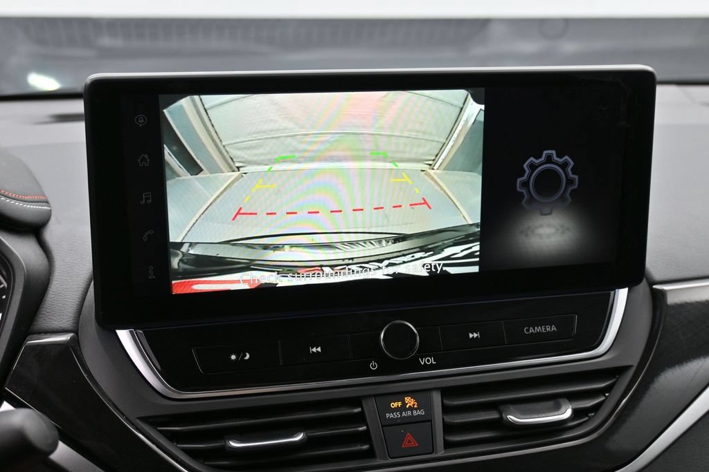 Used 2025 Nissan Altima 2.5 SR w/ SR Premium Package FWD image 14