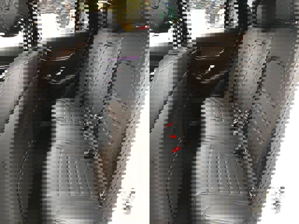 Used 2022 Mercedes-Benz GLC 300 4MATIC w/ Driver Assistance Package image 35