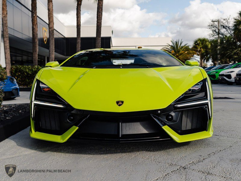 Used 2025 Lamborghini Revuelto AWD/4WD image 4