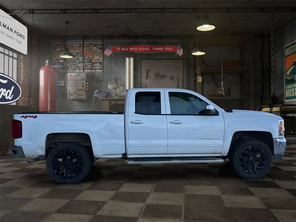 Used 2018 Chevrolet Silverado 1500 LT w/ All Star Edition image 7
