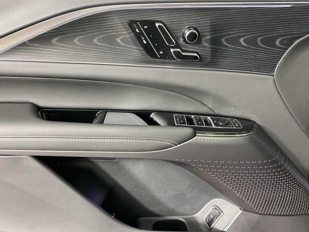 New 2026 Cadillac Lyriq Luxury image 21