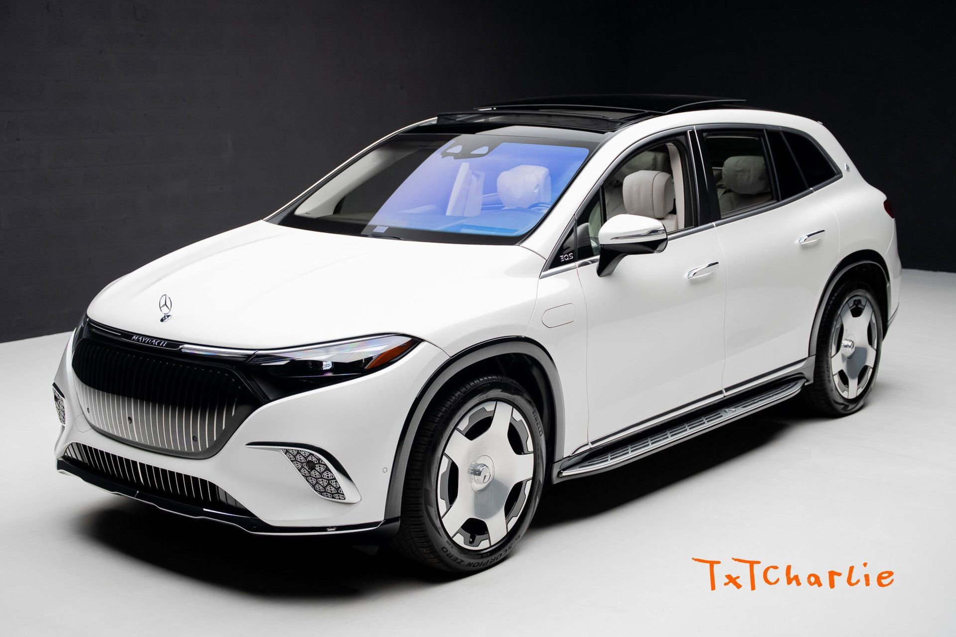 Used 2024 Mercedes-Benz Maybach EQS 680 4MATIC image 1