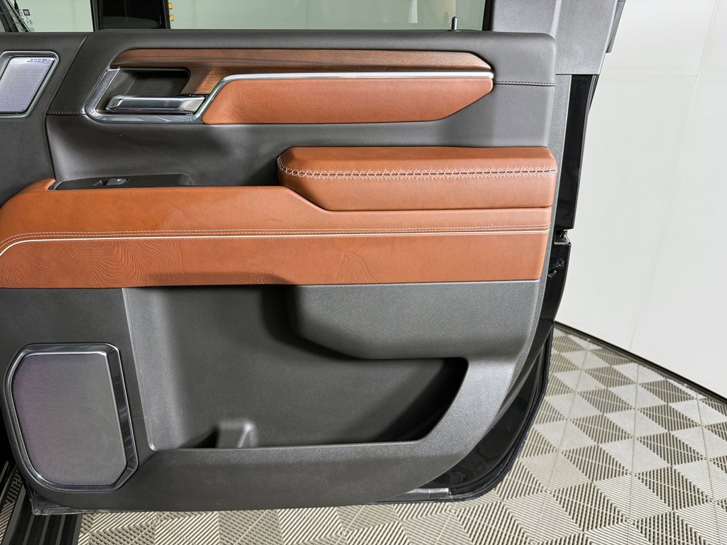 Used 2024 GMC Sierra 3500 Denali Ultimate image 25