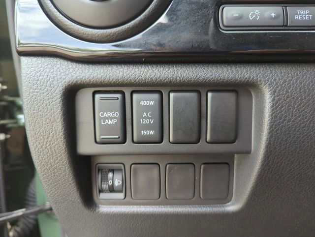 Certified 2024 Nissan Titan SV w/ SV Bronze Edition Package image 35