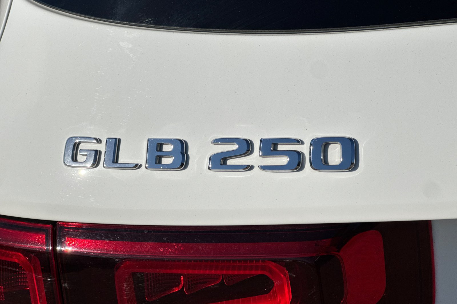 Used 2023 Mercedes-Benz GLB 250 4MATIC image 36
