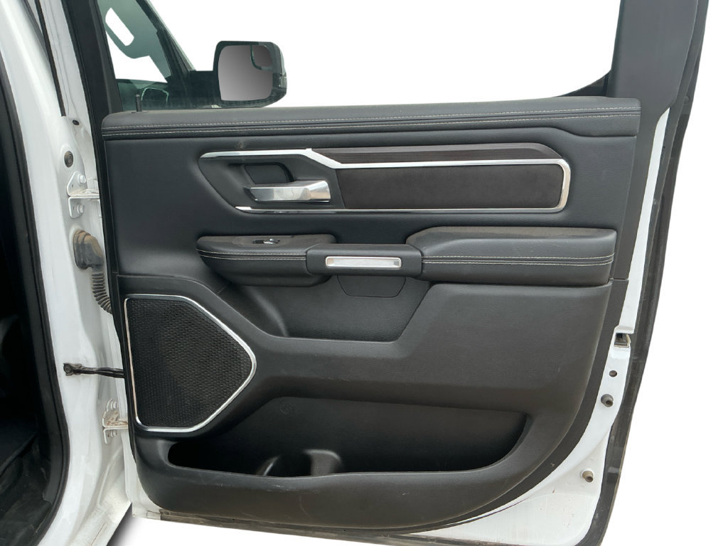 Used 2025 RAM 1500 Laramie AWD/4WD image 18