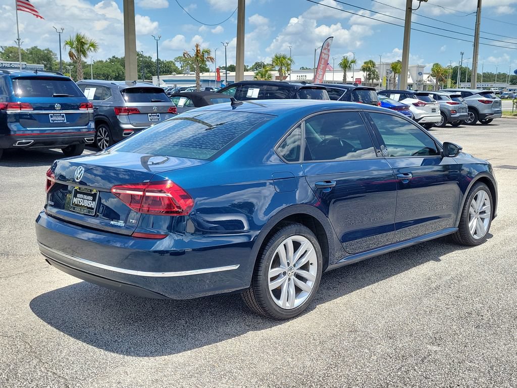 Used 2019 Volkswagen Passat 2.0T Wolfsburg w/ Wheels & Sunroof Package FWD image 5