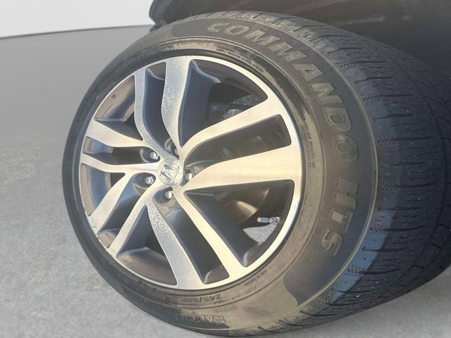 Used 2017 Honda Pilot Touring image 11