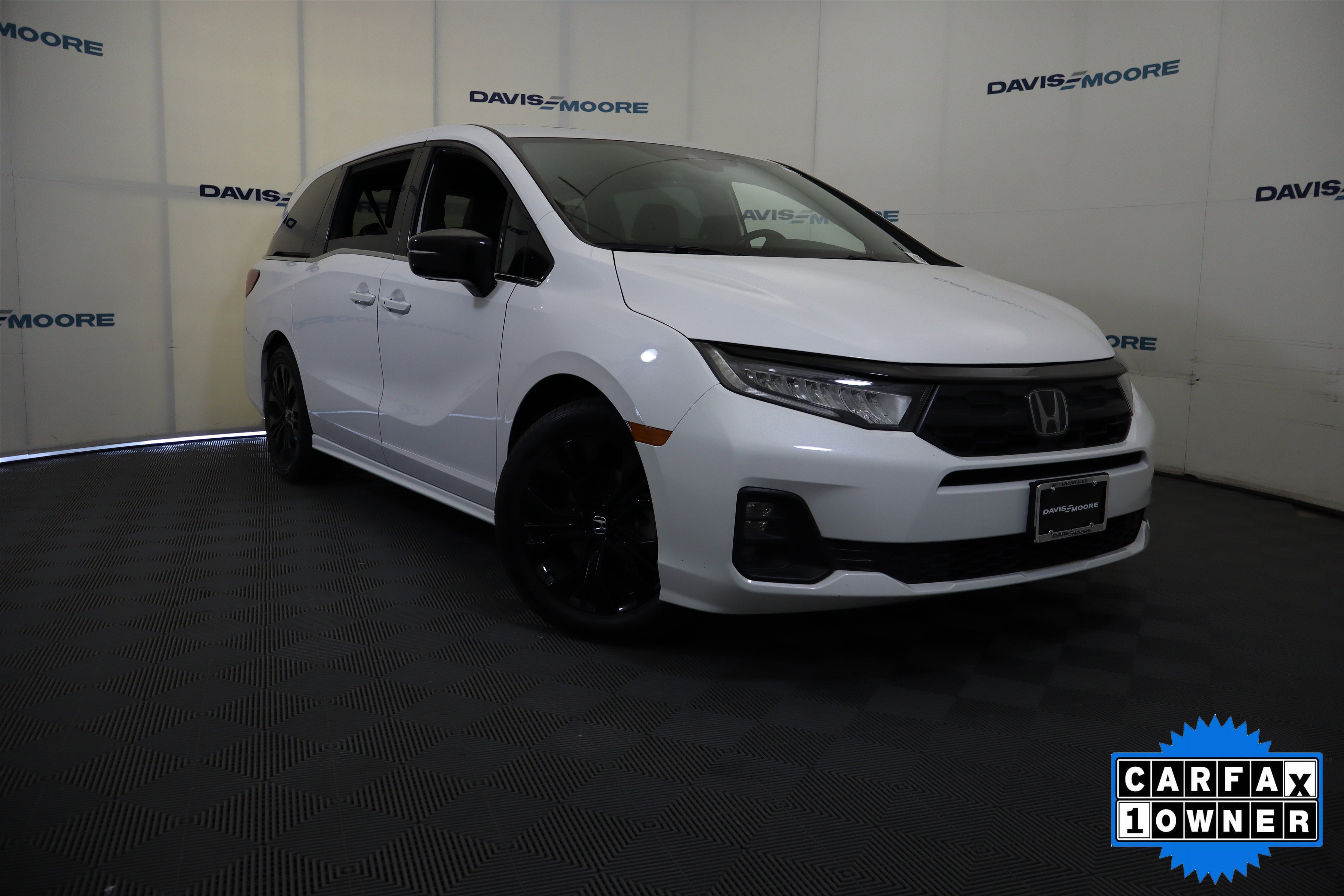 Used 2025 Honda Odyssey Sport-L image 2