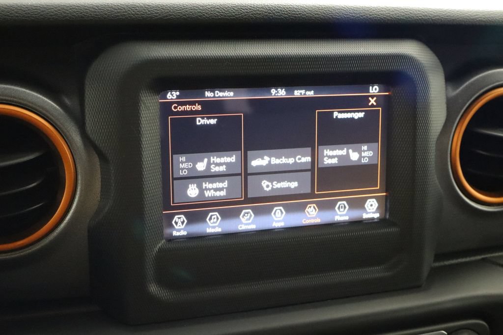Used 2021 Jeep Gladiator Mojave w/ Cold Weather Group AWD/4WD image 29