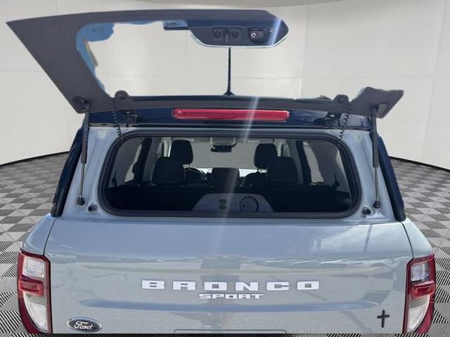 Used 2024 Ford Bronco Sport Outer Banks w/ Tech Package AWD/4WD image 17