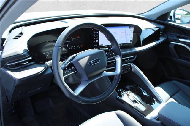 Certified 2025 Audi Q5 Premium w/ Convenience Package AWD/4WD image 17