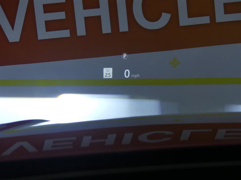 Used 2019 Land Rover Range Rover Velar R-Dynamic HSE image 27