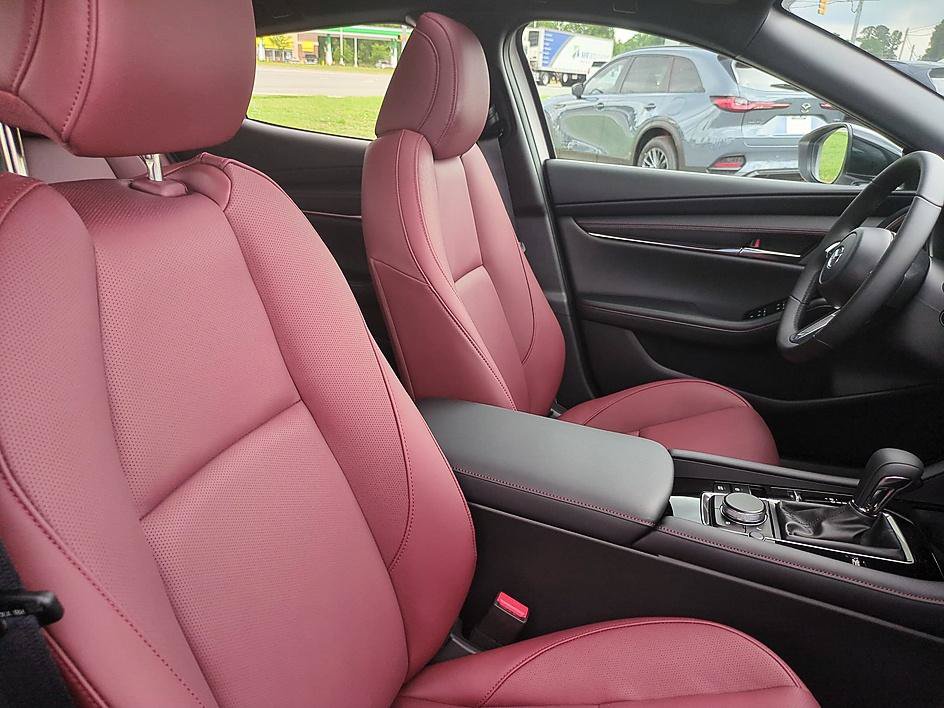 New 2026 MAZDA MAZDA3 Carbon AWD/4WD image 32