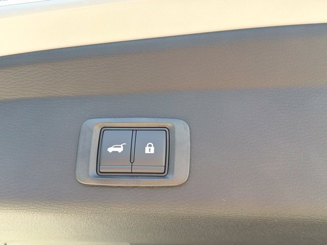 New 2026 Mitsubishi Outlander SE FWD image 16