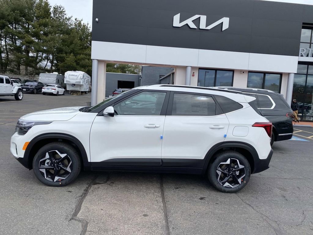 New 2026 Kia Seltos EX AWD/4WD image 2