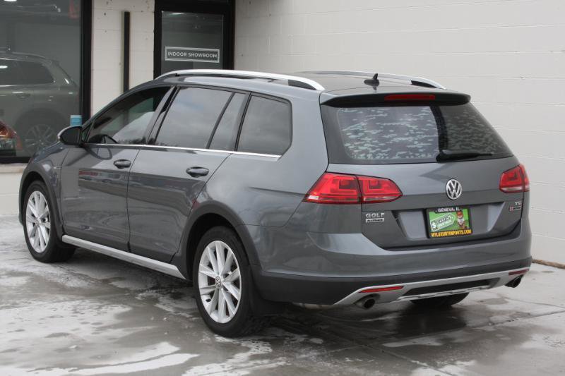 Used 2017 Volkswagen Golf Alltrack SE image 9