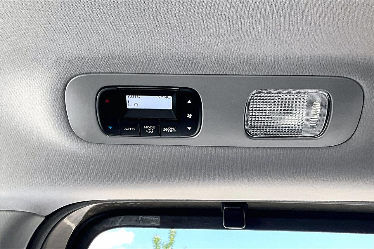 Used 2023 Honda Odyssey EX-L image 16