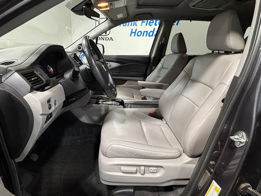 Used 2019 Honda Pilot Touring image 15