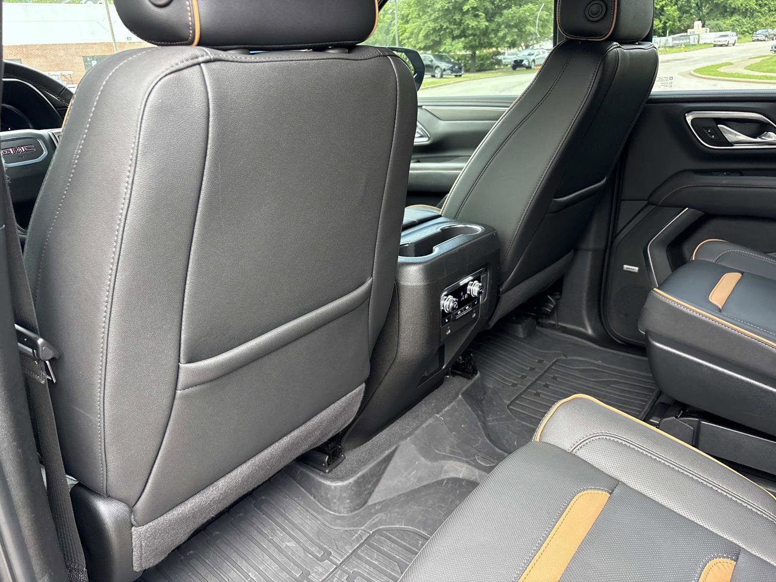 Certified 2024 GMC Yukon AT4 w/ Technology Package AWD/4WD image 30