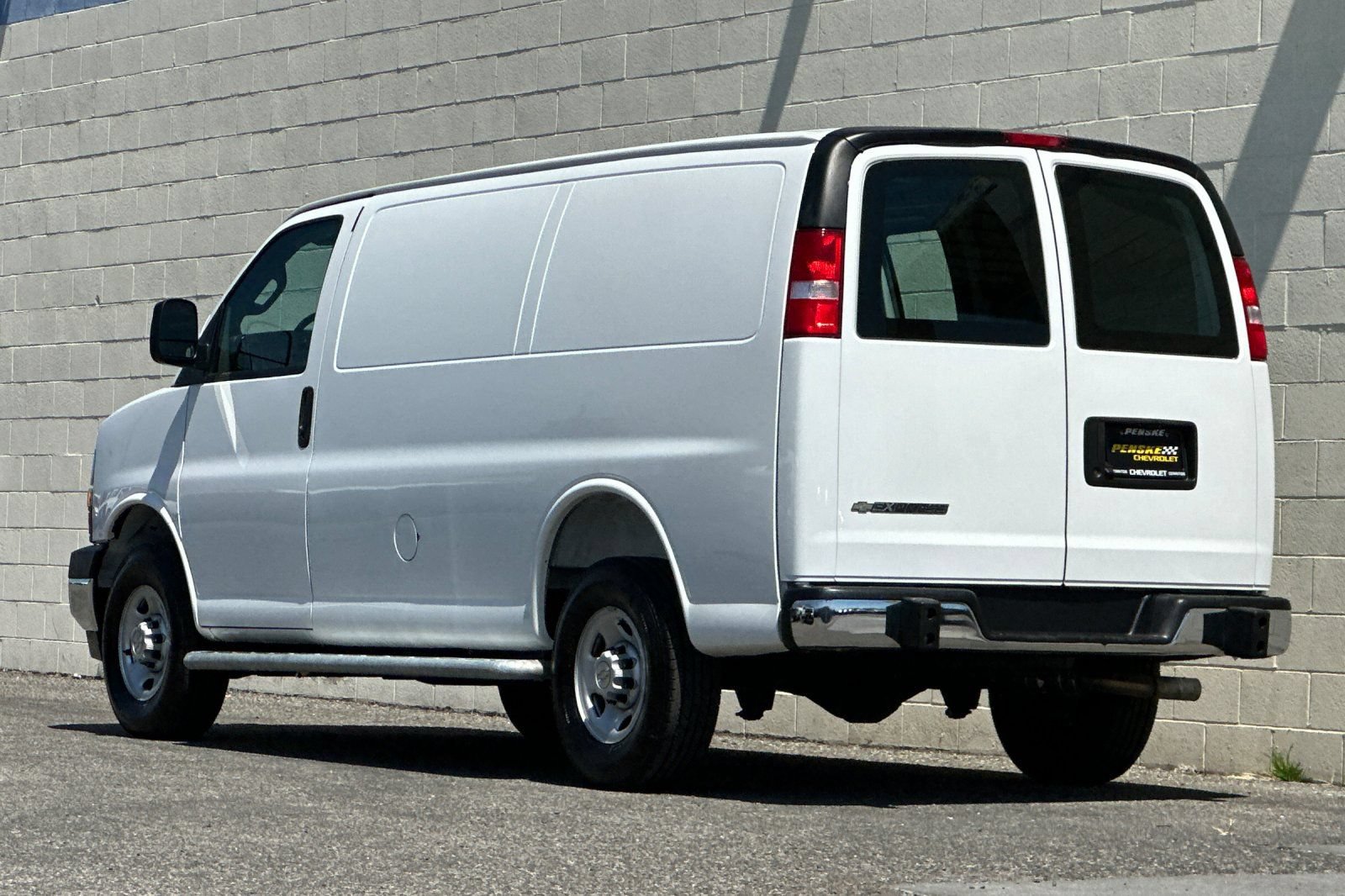 Certified 2025 Chevrolet Express 2500 w/ Driver Convenience Package RWD image 6