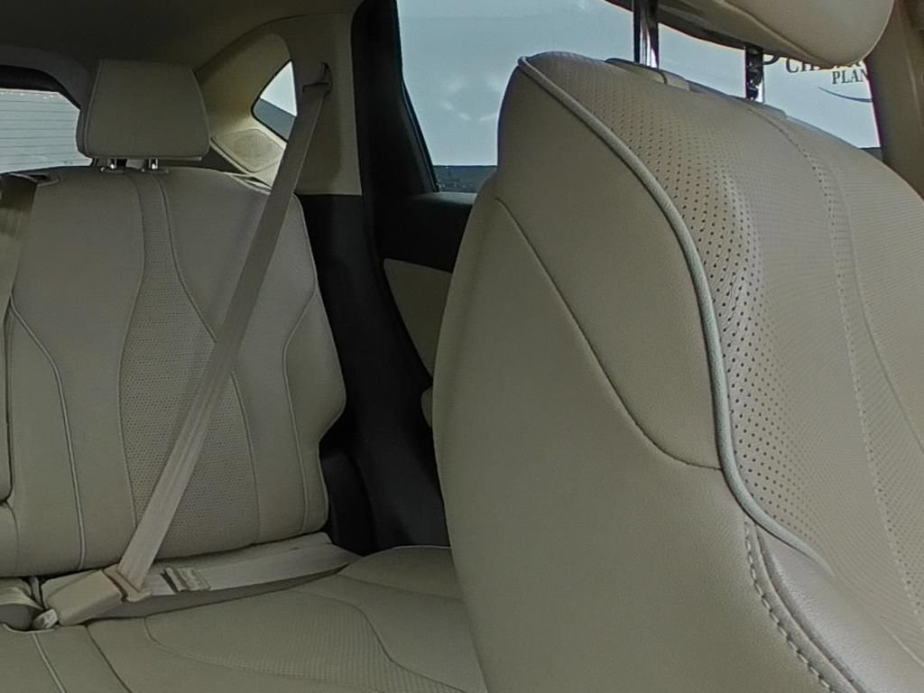 Used 2020 Acura RDX w/ Advance Package FWD image 11
