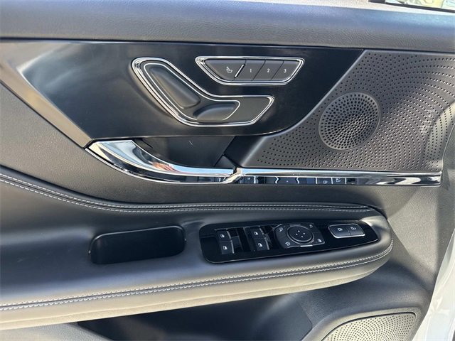 New 2026 Lincoln Corsair Premiere image 17