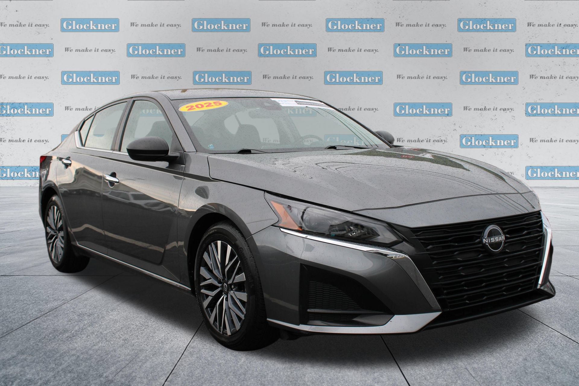 Used 2025 Nissan Altima 2.5 SV FWD image 3