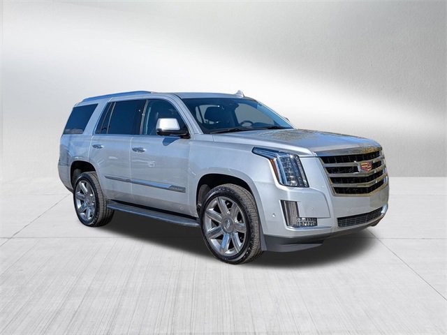 Used 2020 Cadillac Escalade Luxury image 3
