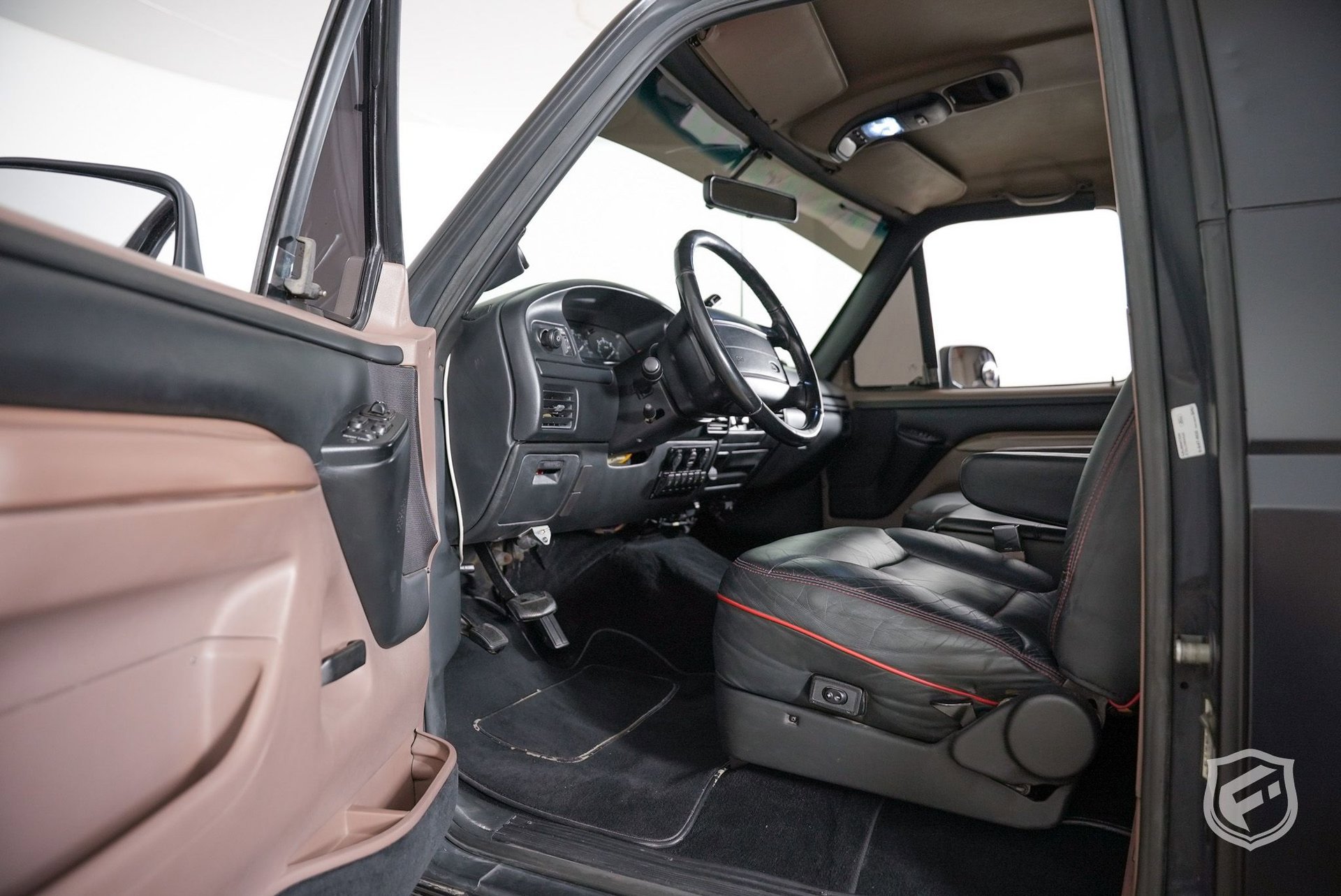 Used 1996 Ford Bronco Eddie Bauer image 15