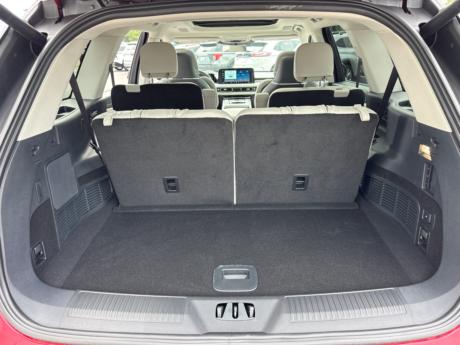 New 2026 Lincoln Aviator Reserve AWD/4WD image 9