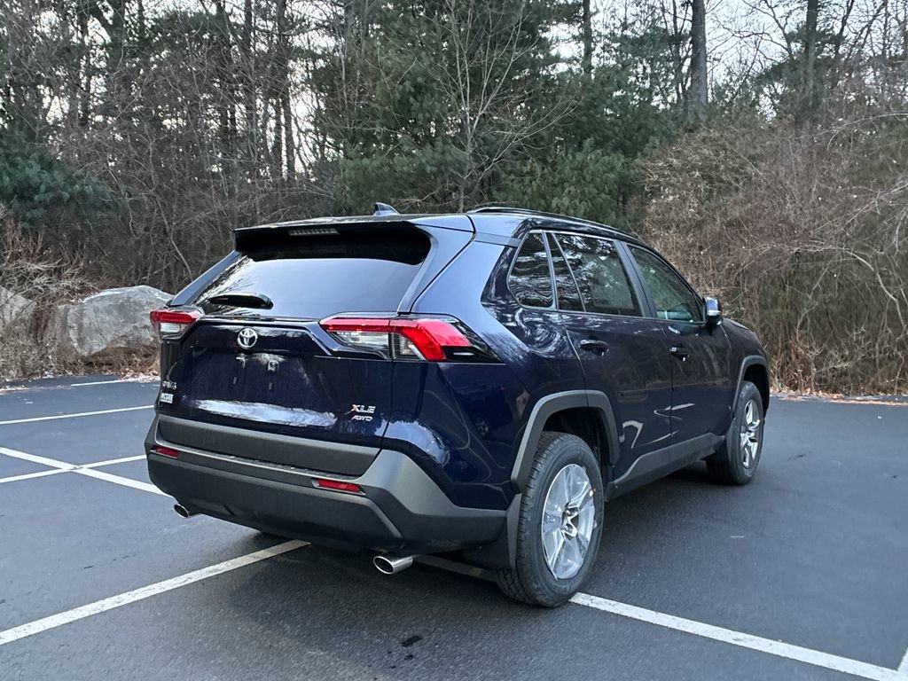 New 2025 Toyota RAV4 XLE w/ Convenience Package image 4