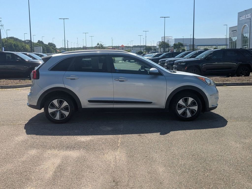 Used 2019 Kia Niro LX FWD image 6