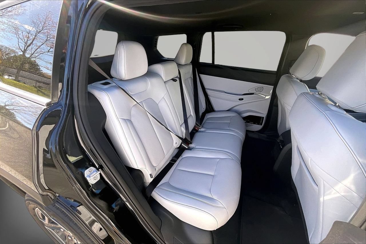 New 2026 Jeep Cherokee Limited AWD/4WD image 19