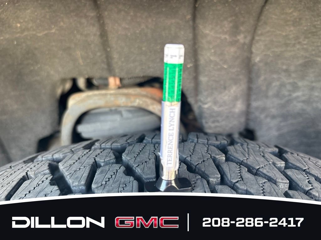 Used 2015 GMC Sierra 1500 SLT w/ Suspension Package, Off-Road AWD/4WD image 24