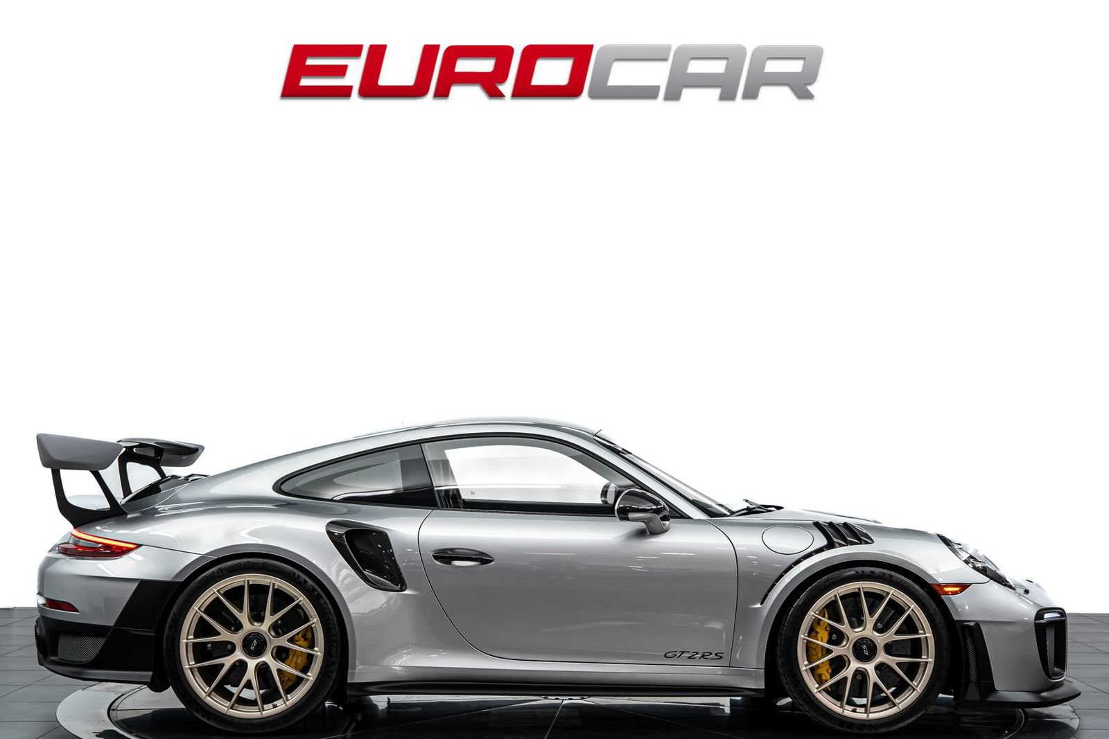 Used 2018 Porsche 911 GT2 RS RWD image 6