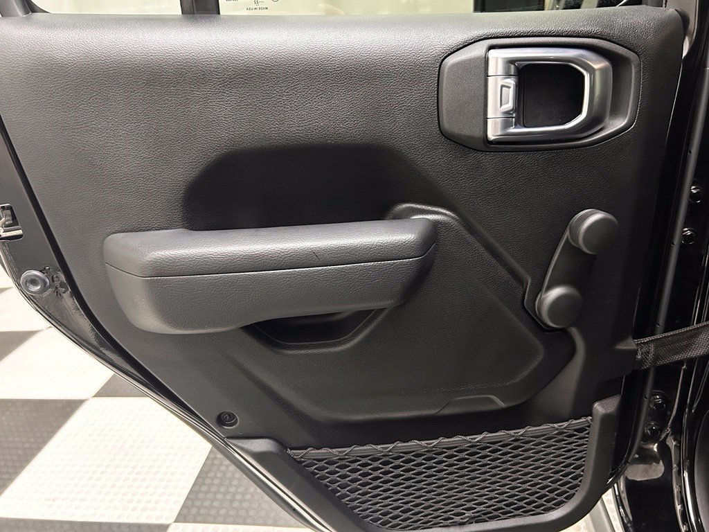 Used 2022 Jeep Wrangler Unlimited Sport AWD/4WD image 13