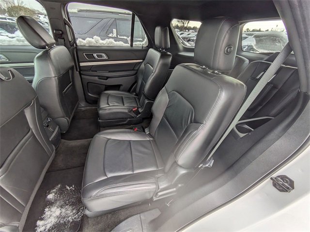 Certified 2018 Ford Explorer XLT w/ Equipment Group 202A image 21
