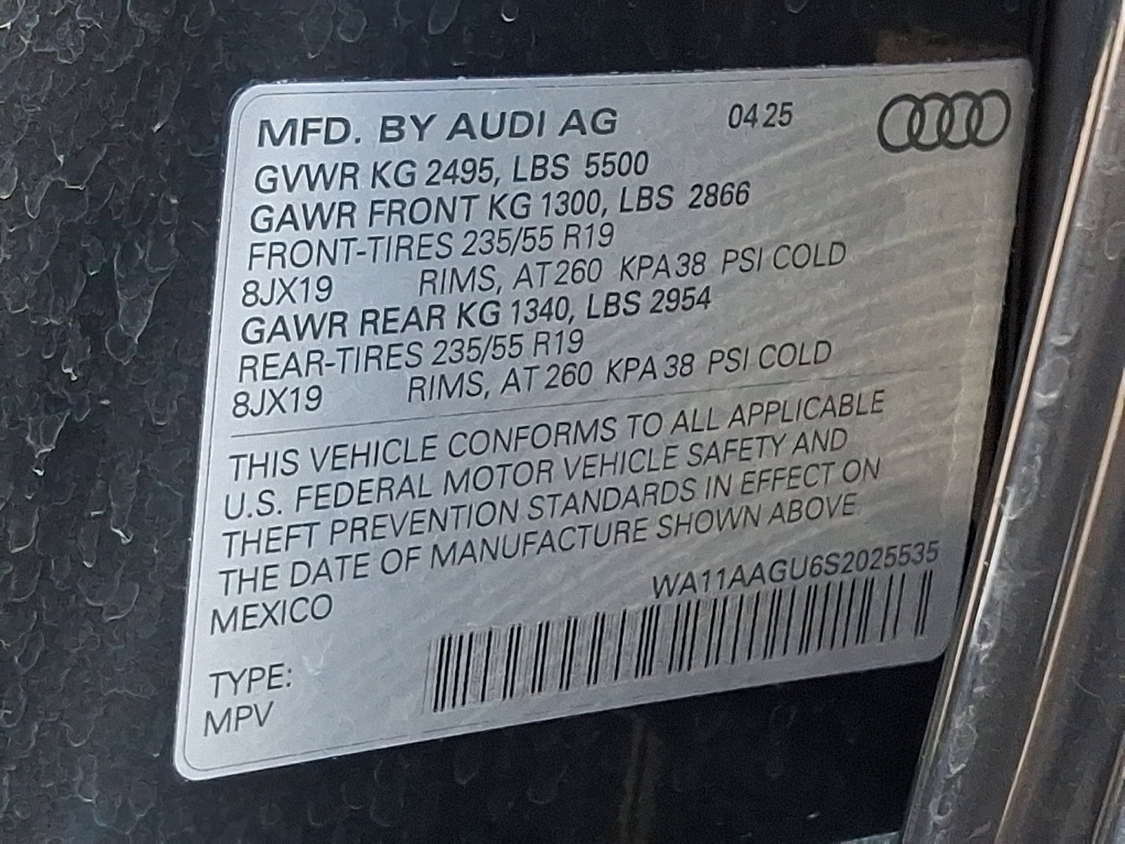 Used 2025 Audi Q5 Premium w/ Convenience Package image 29