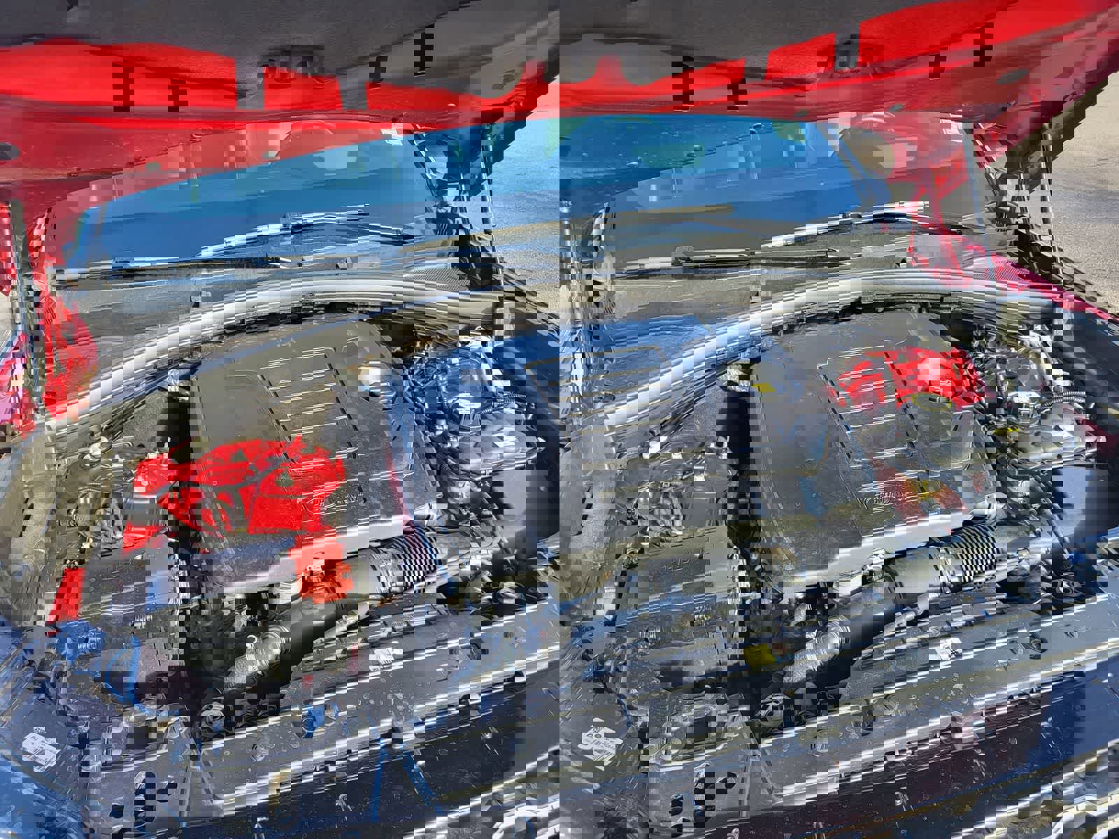 Used 2020 Land Rover Range Rover Velar R-Dynamic S image 31