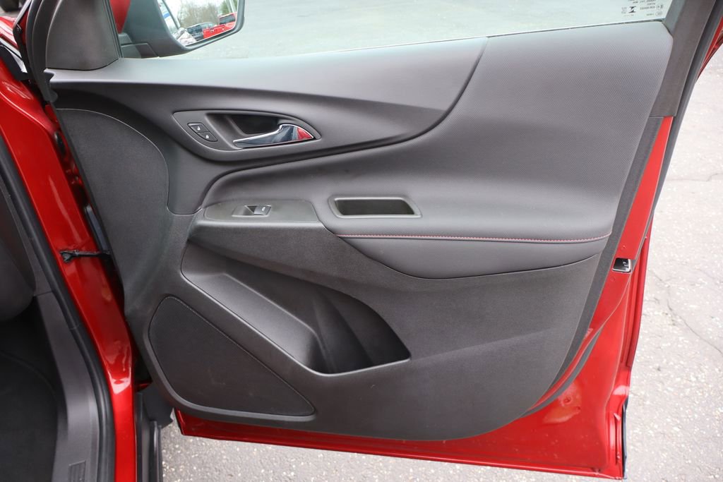 Used 2024 Chevrolet Equinox RS FWD image 28