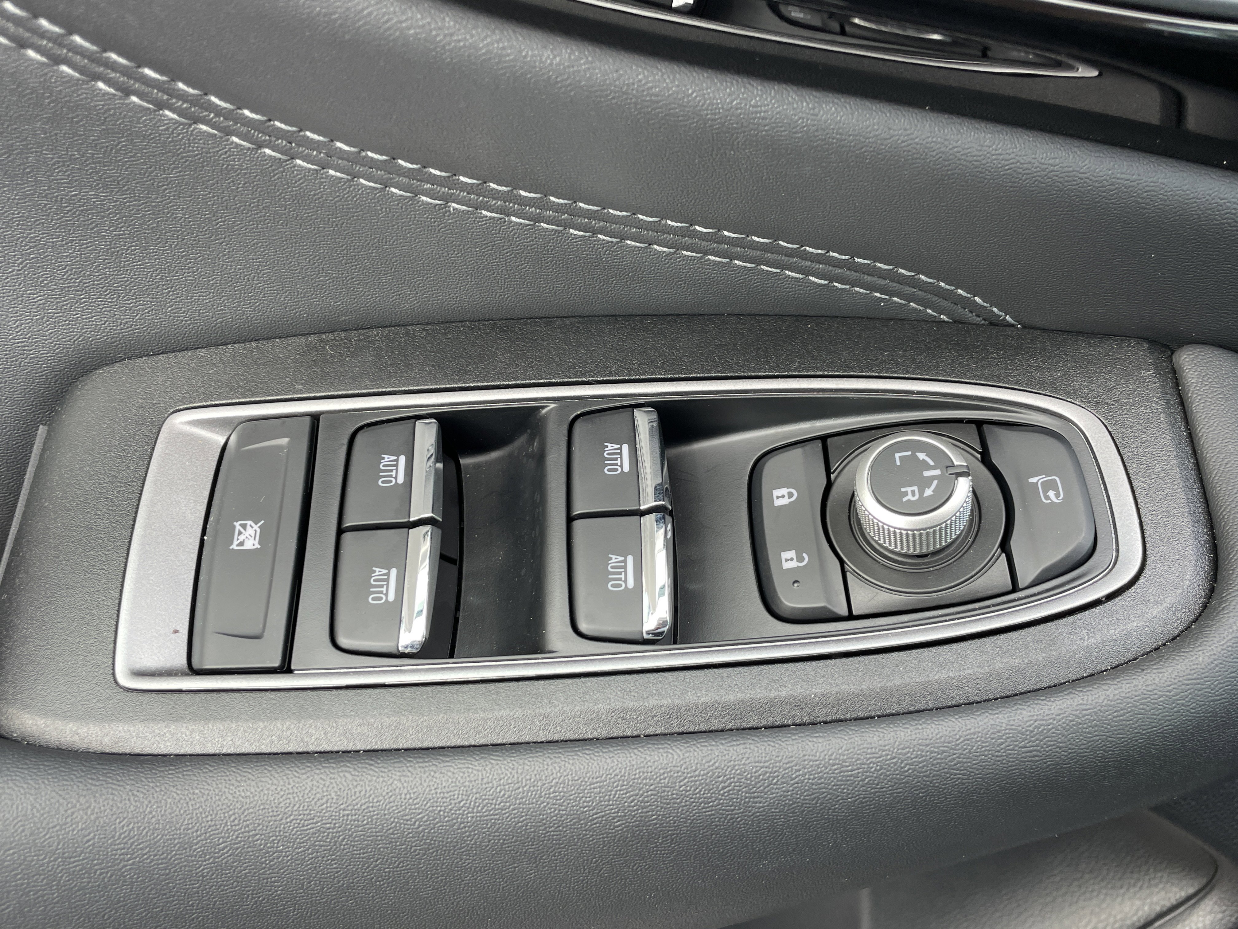 Certified 2025 Subaru Outback Touring w/ Tech Package 3 image 17