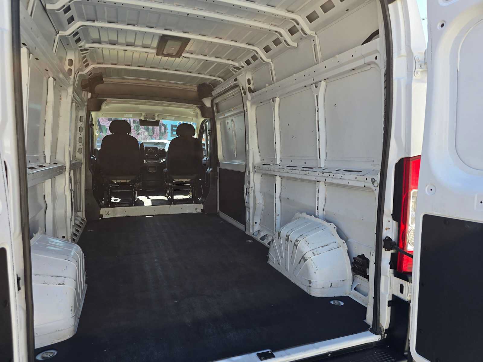 Used 2023 RAM ProMaster 2500 FWD image 19