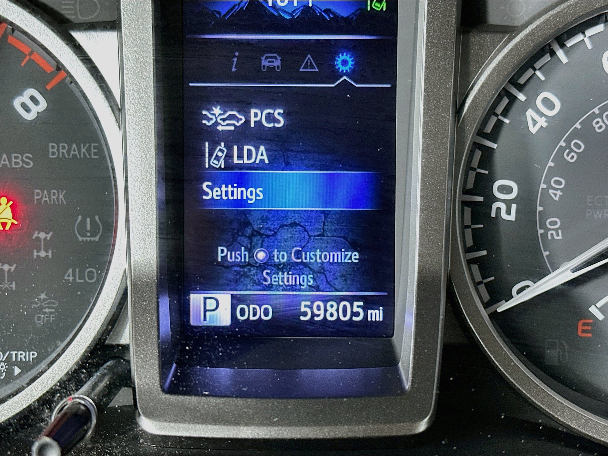Used 2021 Toyota Tacoma SR5 RWD image 18